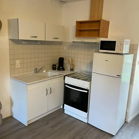 Chez Julie Place Du Village Appartamento Saignes (Cantal)